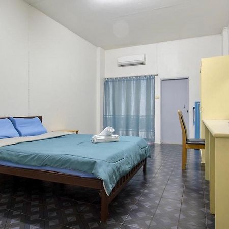 Monta Apartment Банг Саен Экстерьер фото