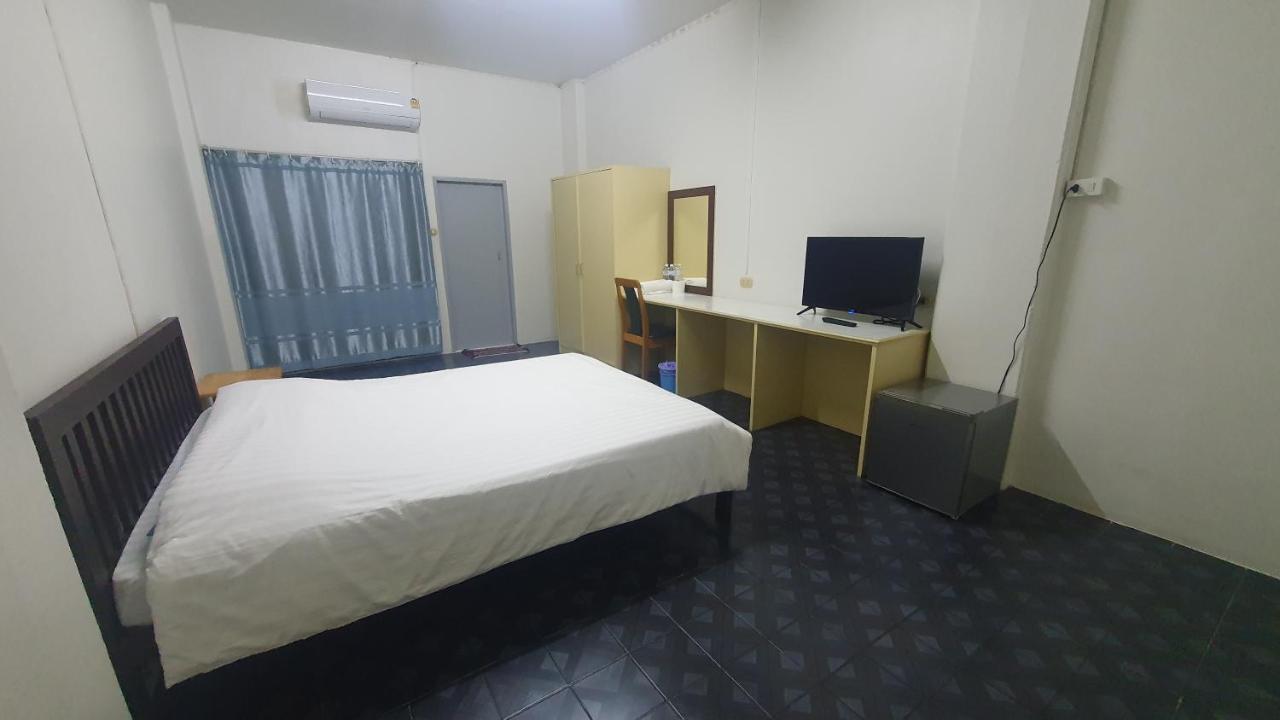 Monta Apartment Банг Саен Экстерьер фото